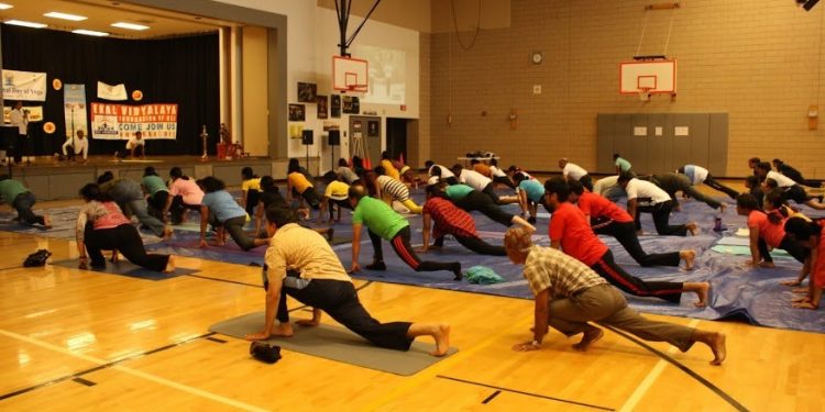 Thousands Participated in HSS International Yoga Day Celebrations