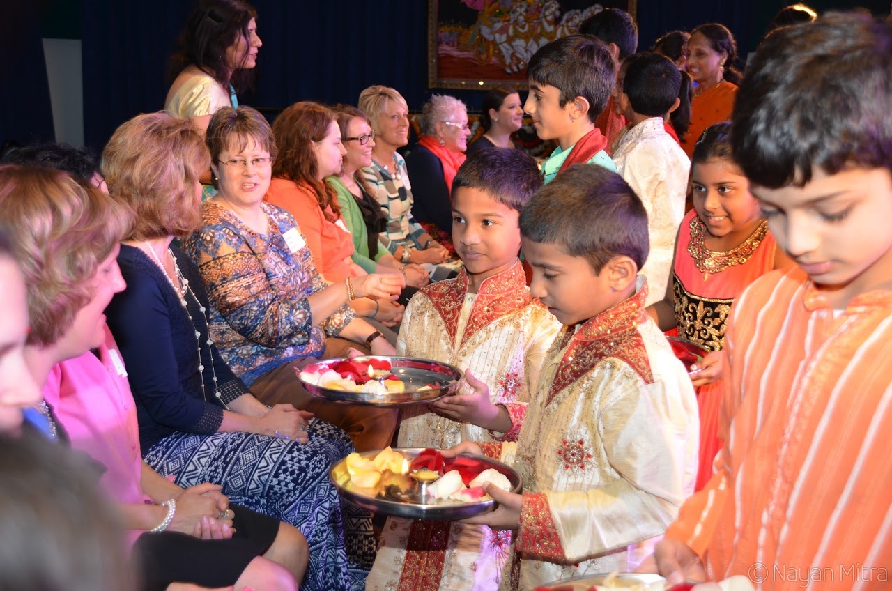 HSS celebrates Guru Vandana across the United States!