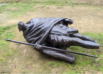 Gandhi_Davis_Statue