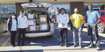 HSS donates 2,000 pounds to Sun Prairie pantry