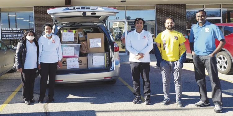HSS donates 2,000 pounds to Sun Prairie pantry